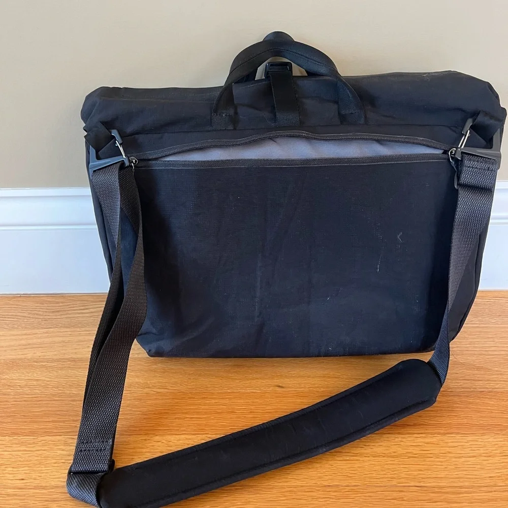 Bellroy System Messenger Bag and Lite Tote - Picture 2 of 7